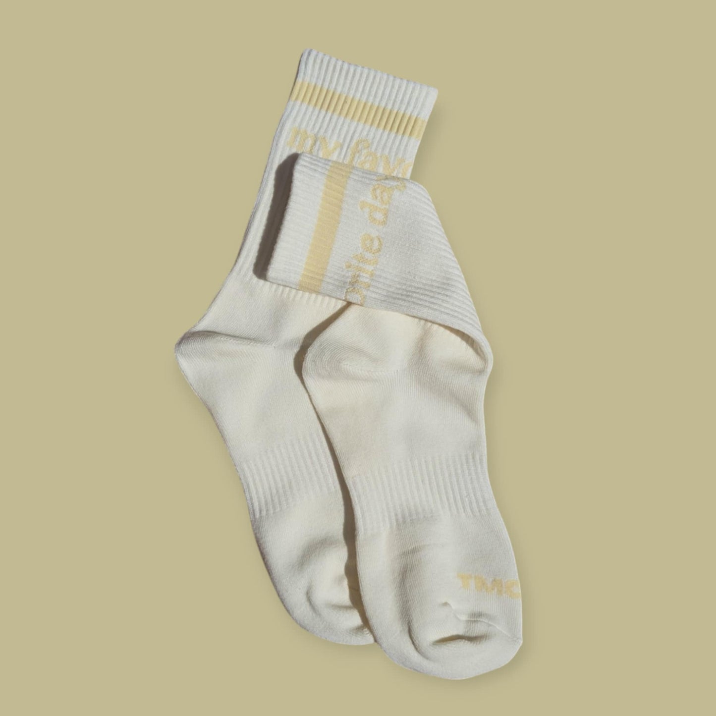 HEAD TO TOE MAGIC SOCKS