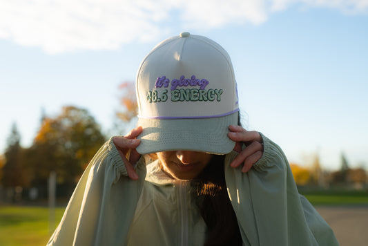 IT'S GIVING 48.6 ENERGY