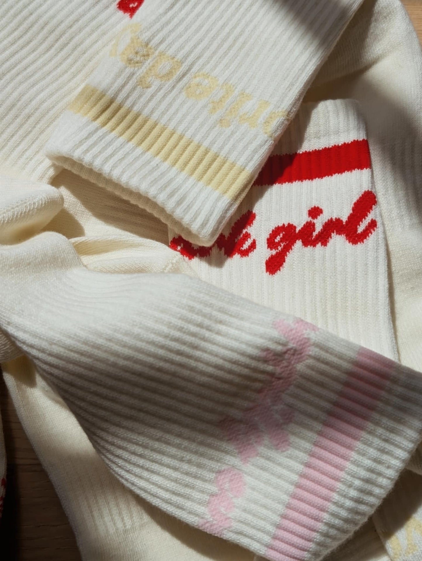 HEAD TO TOE MAGIC SOCKS